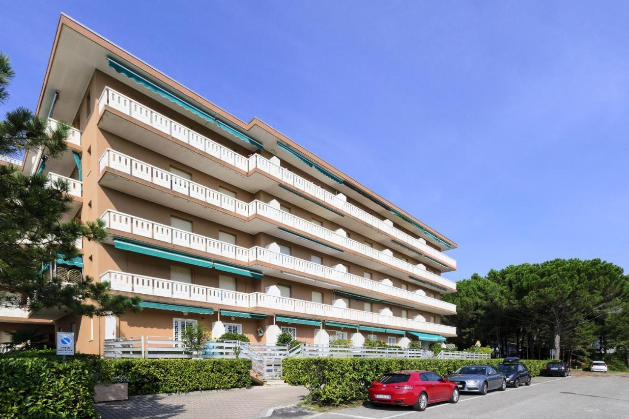 Apartments In Lignano 21600 Lignano Sabbiadoro Bagian luar foto